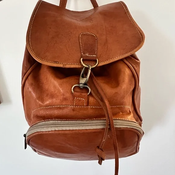 Stylish Tan Leather Backpack - Picture 3 of 5